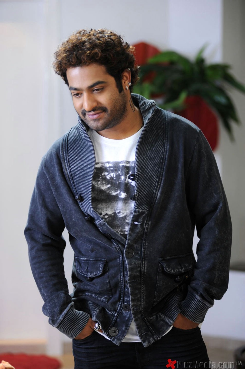 Jr.NTR and Tamanna's Oosaravelli New Stills | Picture 90489